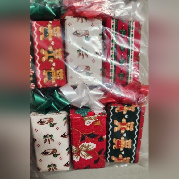 Vintage Cloth-Covered Christmas Box's - Picture 3 of 3
